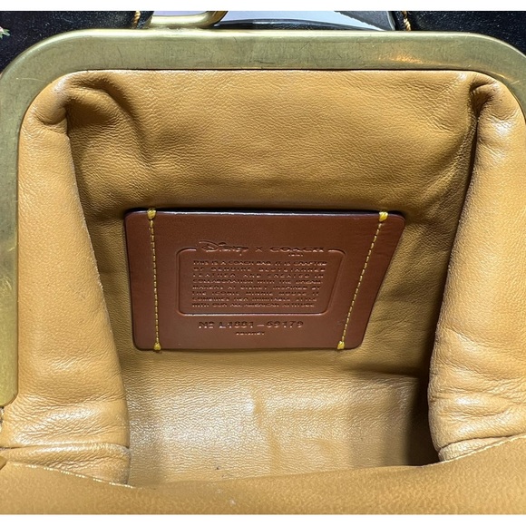 Disney X Coach Minnie Mouse Kisslock Bag Floral Black Bag GUC - Picture 12 of 16